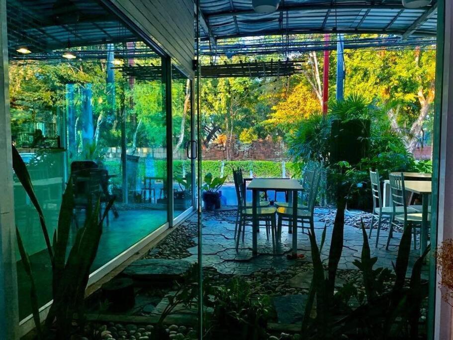 Une Jai Place เรือนอุ่นใจ Phimai Bagian luar foto